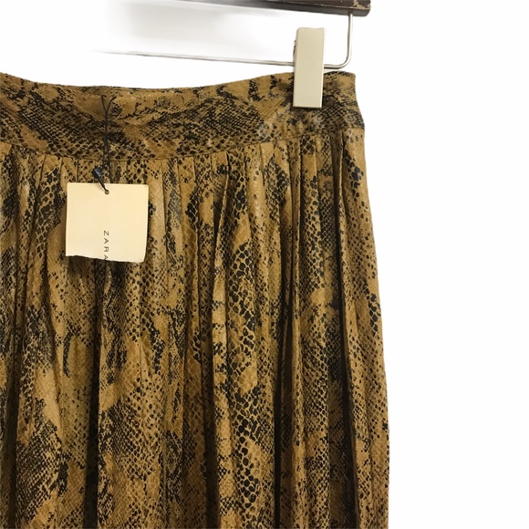 Zara Snake Skin Faux Leather Pleated Midi Skirt - Picture 5 of 10